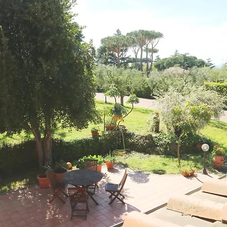 Ai Glicini - Castelli Romani 마리노