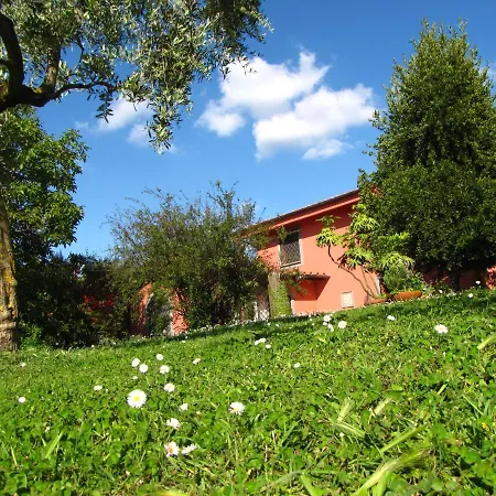 Ai Glicini Castelli Romani Bed and Breakfast 3*