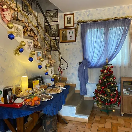 Ai Glicini - Castelli Romani 3*